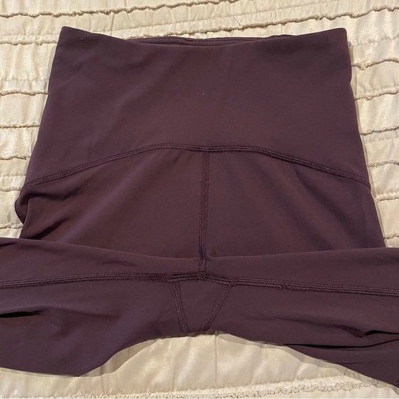 Lululemon Motionful 7/8 Tight Leggings 26" Black Cherry Purple Mesh 2 W5ARQS - Picture 6 of 12